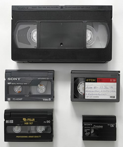 Videokassetten Größenvergleich